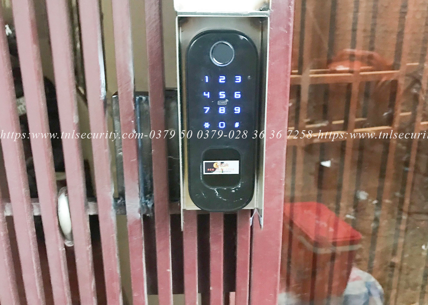 Cong-trinh-lap-dat-khoa-pin-van-tay-mot-cheu-tai-Truong-Tho-Thu-Duc